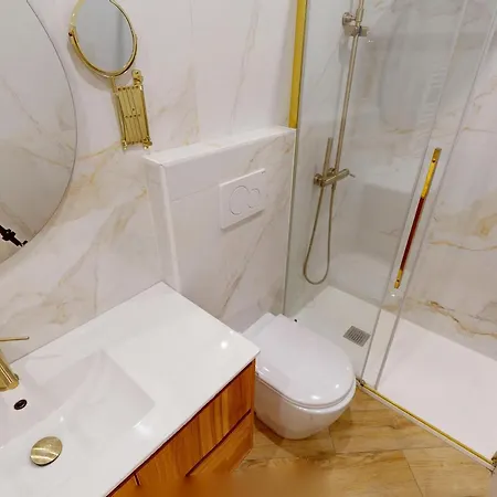 2p Rénové Au Centre Avec Terrasse - Fr-1-196-387 Apartamento *