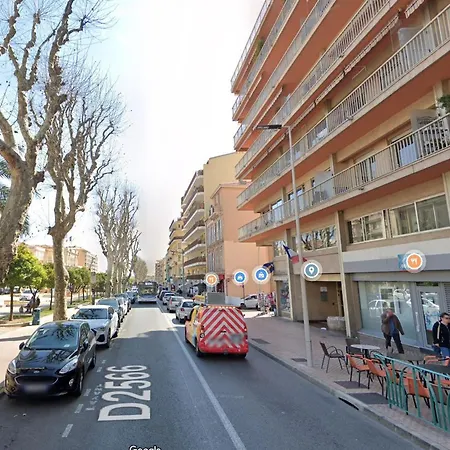 2p Rénové Au Centre Avec Terrasse - Fr-1-196-387 Apartamento Menton